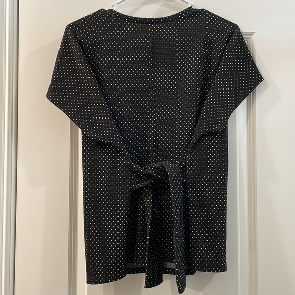 EUC Tie back crop short sleeve sweater - Picture 2 of 3